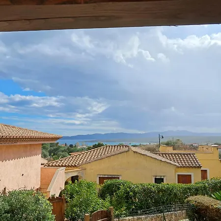 La Terrazza Del Faro Apartment *